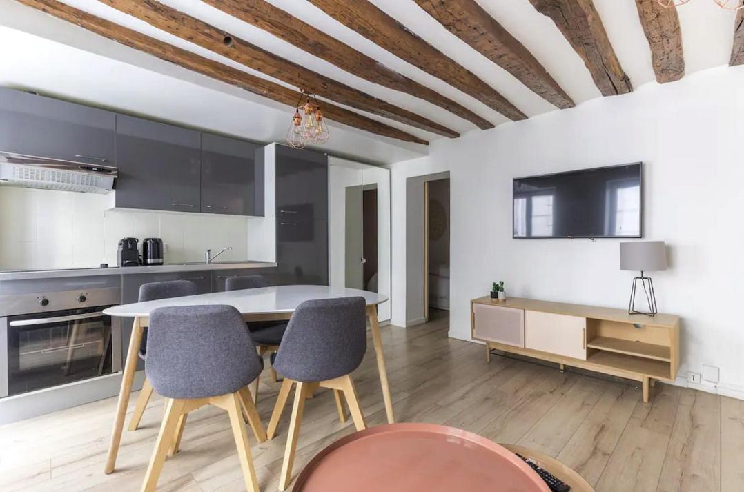 Apartment Grands Boulevards 11 *